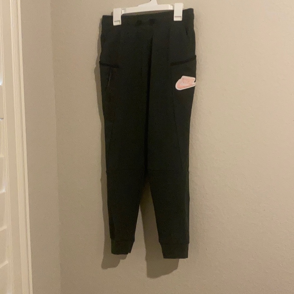 WOMENS nike pants